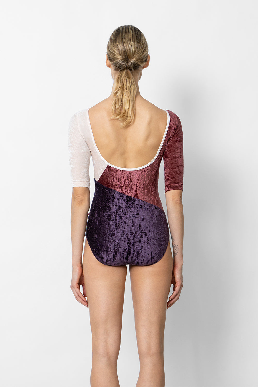 Linear leotard in CV-Eggplant body color with CV-Garnet and CV-Misty Rose top colors