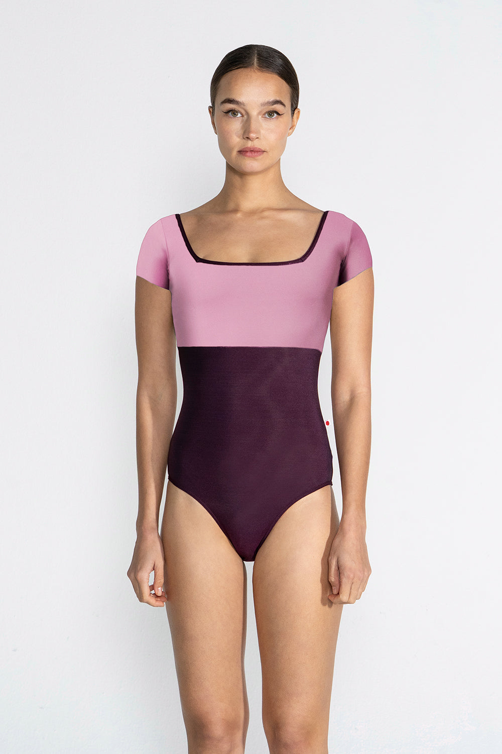 Marieke duo leotard in N-Opera body & trim color with N-Confetti top color and short sleeves