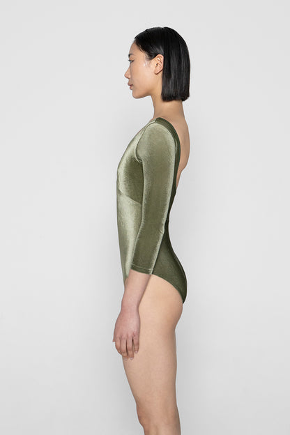 Anna Duo Pinch leotard in V-Safari body & top color with T-Jungle trim color and V-Safari 3Q sleeves