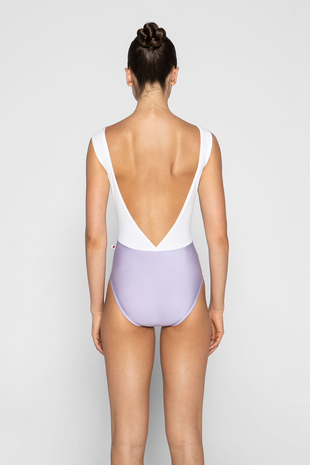 Gina leotard in N-Poem body color with T-White top color and V-White trim color
