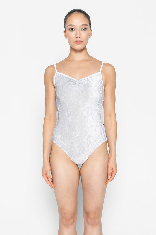 Daniela pinch leotard in CV-Silver body color with T-White trim color