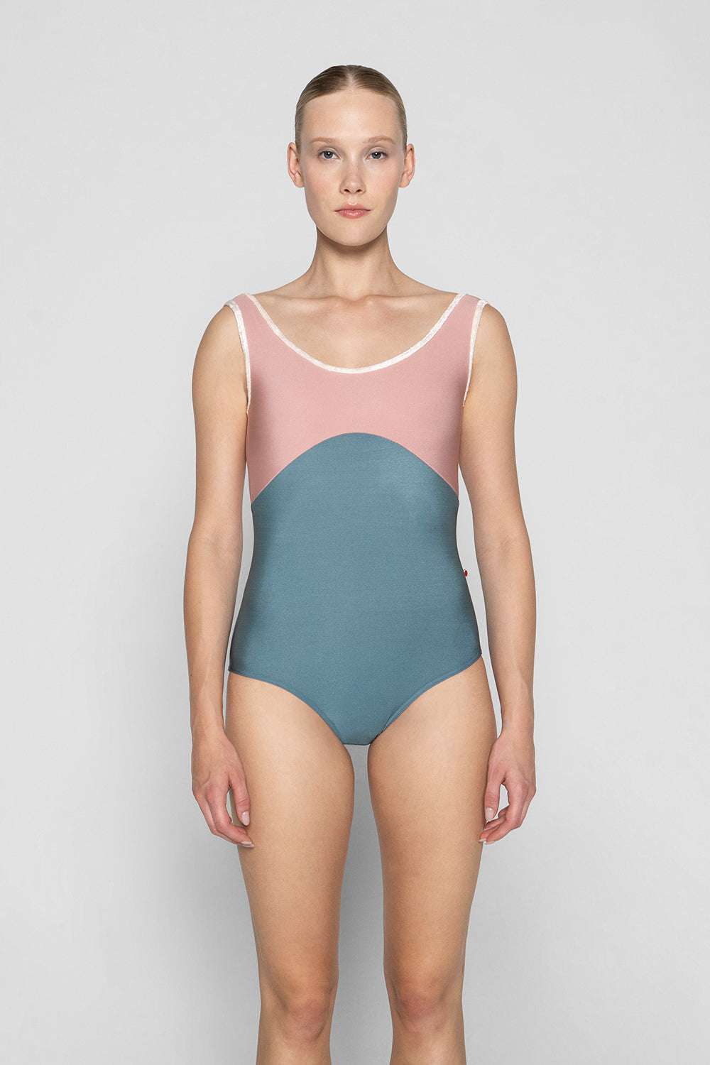 Anna Duo leotard in N-Frost body color with N-Antique Rose top color and CV-Misty Rose trim color