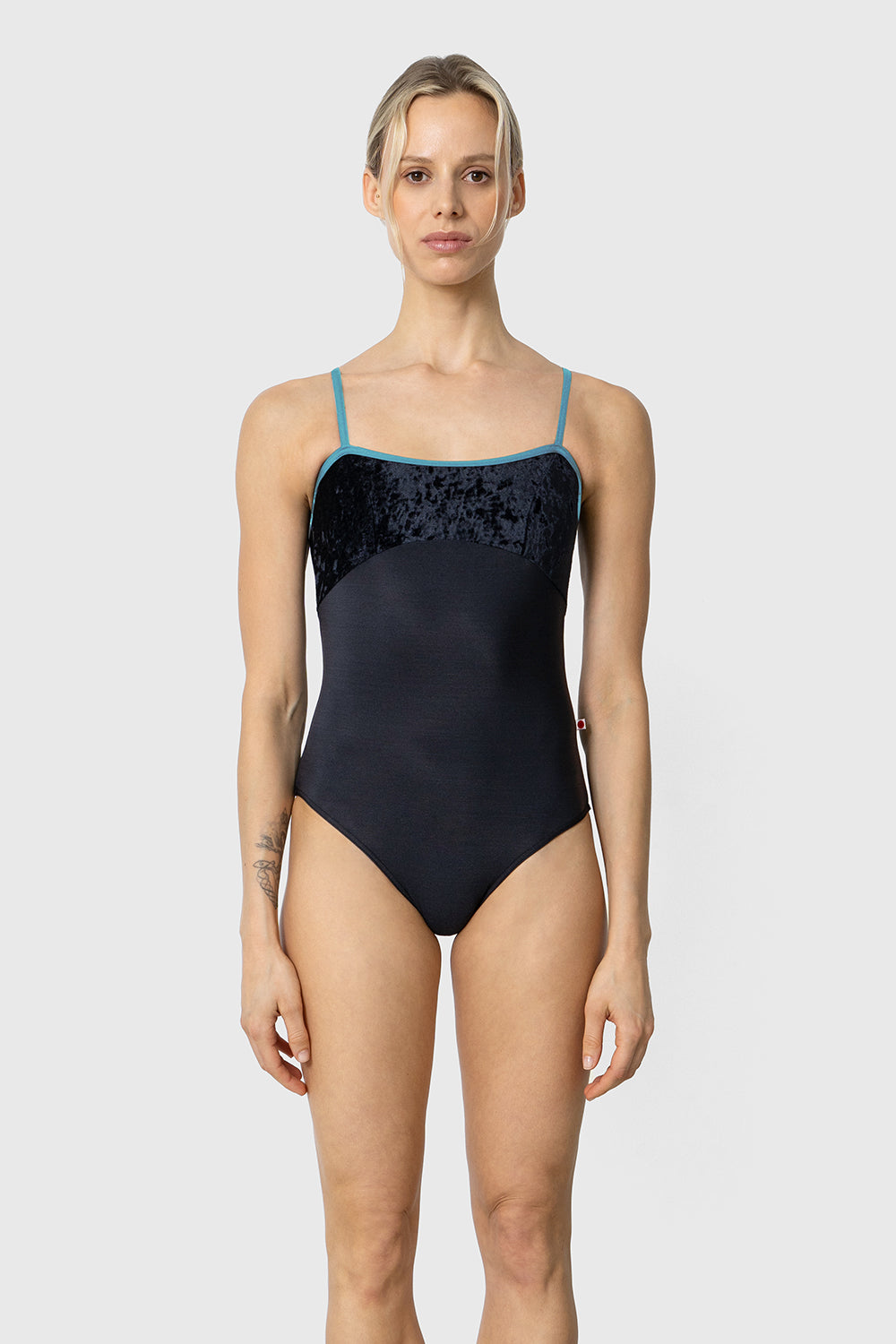 Denise leotard in N-Black body color with CV-Black top color and N-Frost trim color