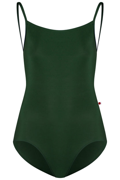 Daniela leotard in N-Huntress